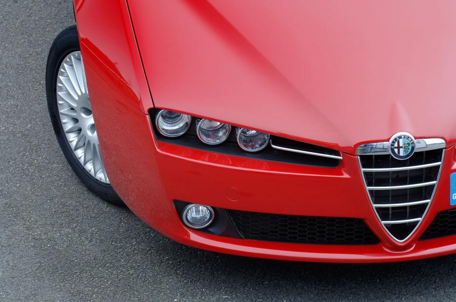 Детали экстерьера Alfa Romeo 159 1.9 JTDm (939A) 2006 года  (UK) (фото 23 из 24)